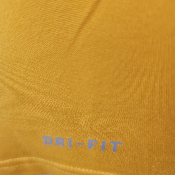 Nike Men's DRI-FIT Training Legend University Gold Short Sleeve Tee Sz XL NWT - Picture 4 of 8